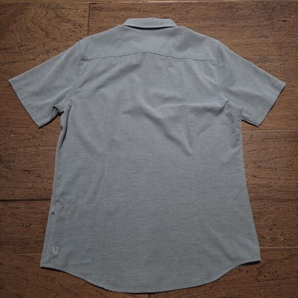 Vuori Bridge Short Sleeve Button Down Shirt Men’s Size Medium Gray - Picture 7 of 10